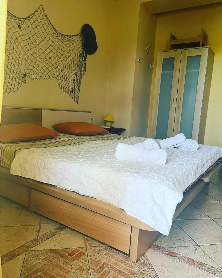 Guesthouse Kaliepia Ierissós Exteriér fotografie